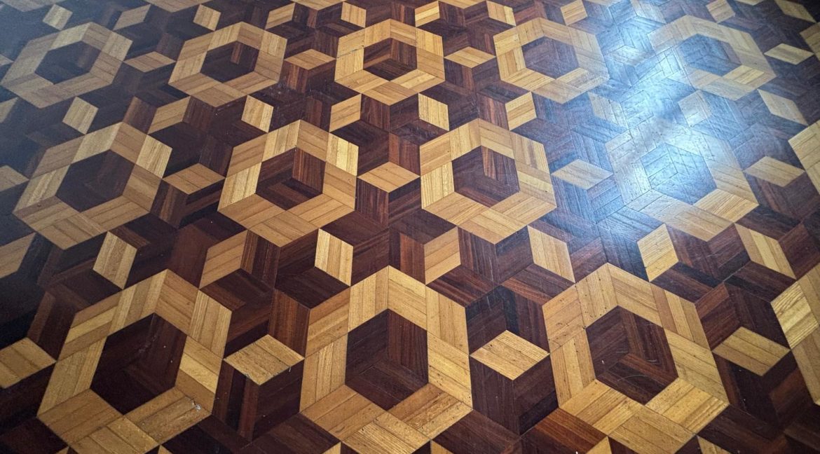 13. PARQUET