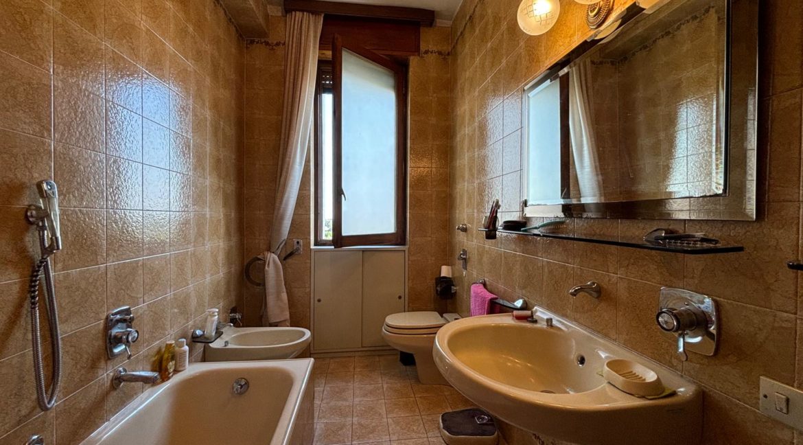 22. BAGNO